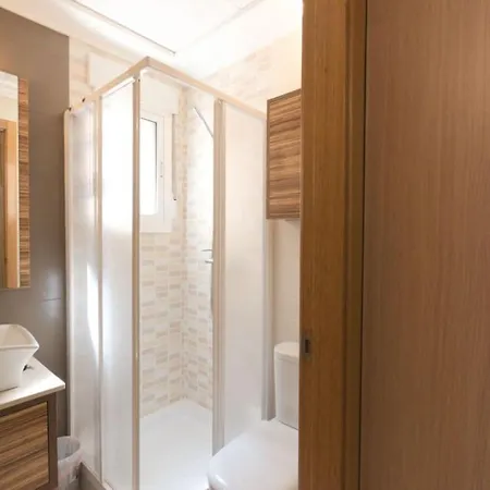 2-bed With Rooftop Pool * 福蒙特拉德尔塞古拉